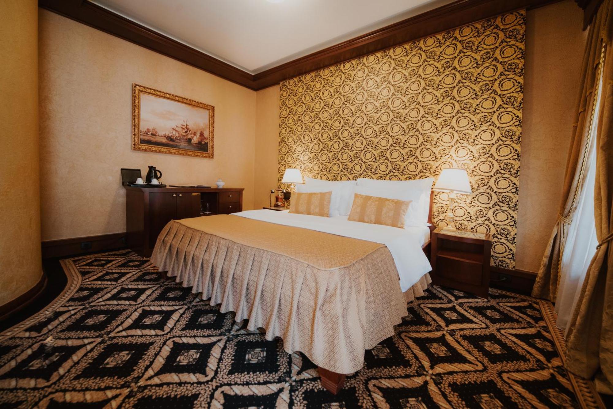 Historic Boutique Hotel Cattaro Экстерьер фото
