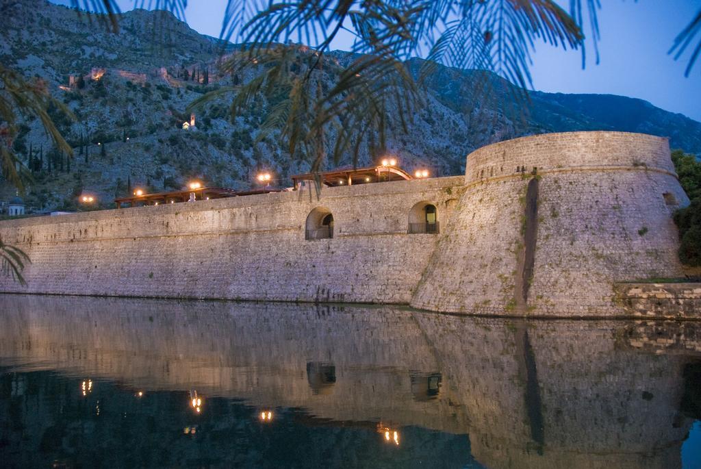 Historic Boutique Hotel Cattaro Экстерьер фото