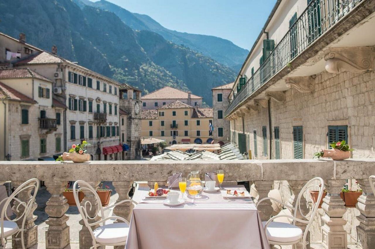 Historic Boutique Hotel Cattaro Экстерьер фото